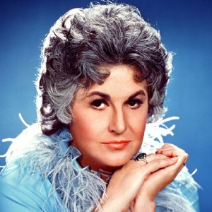 1972-bea-arthur-400